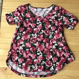 Ladies size medium LuLaRoe classic T